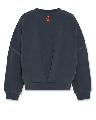A076 LYS SWEATER SQUARE COSY