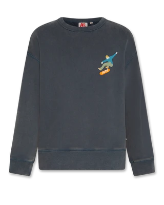 A076 OSCAR SWEATER SKATER