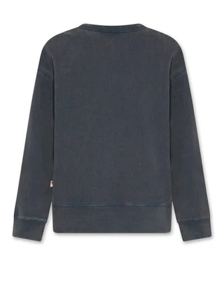 A076 OSCAR SWEATER SKATER